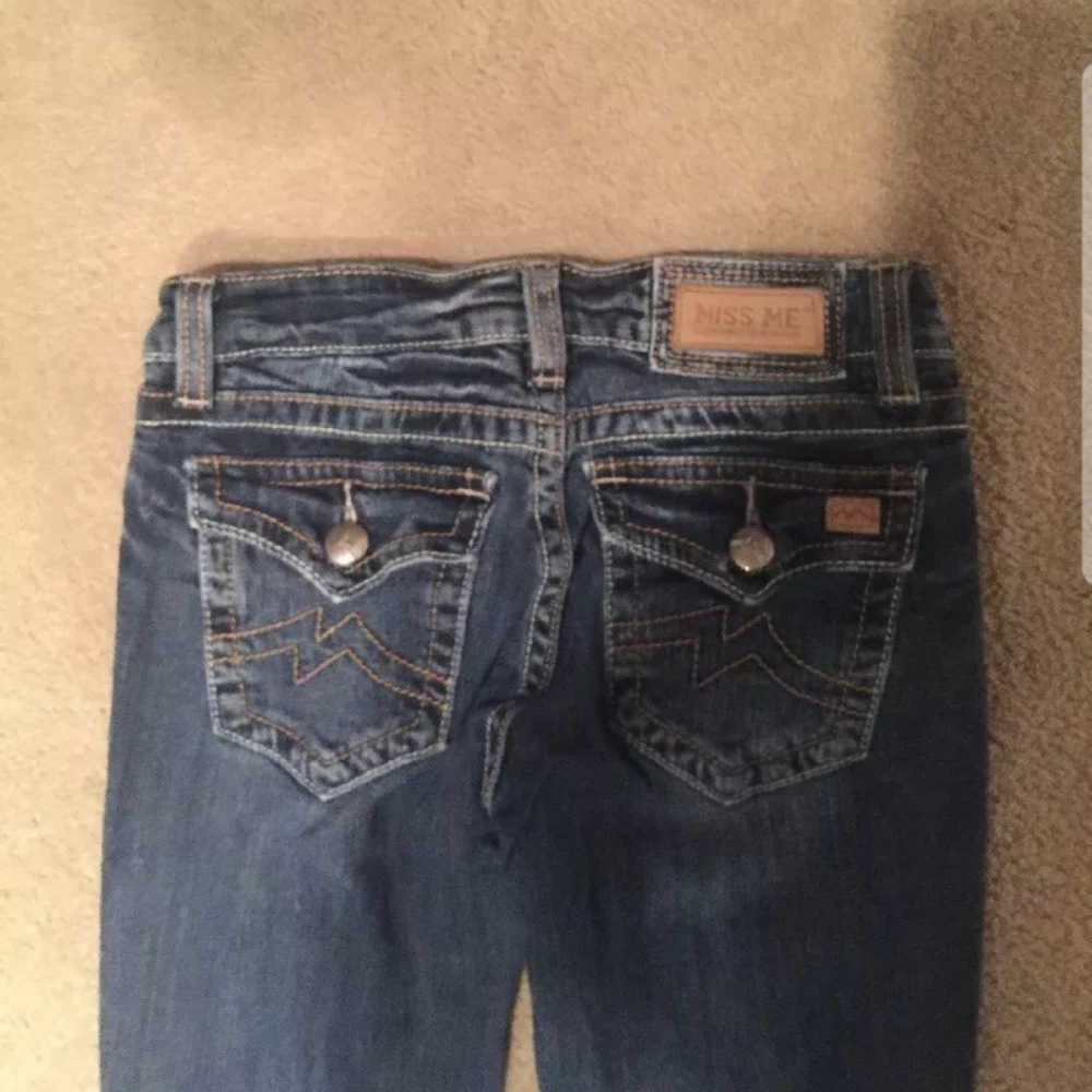 Miss Me Sunny Boot Distressed Jeans 27 x 30 Inseam